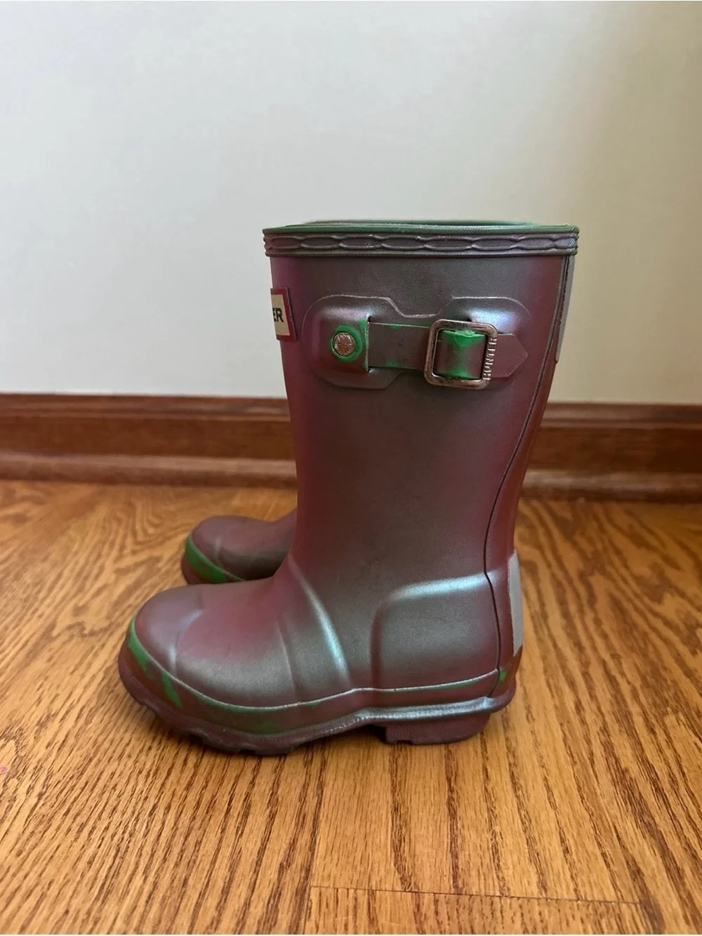 Hunter Rain Boots Girls Size 8-9 Iridescent